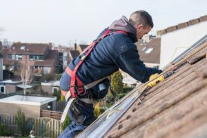 Five Tips and Tricks For a Stress-Free Roofing Installation Process